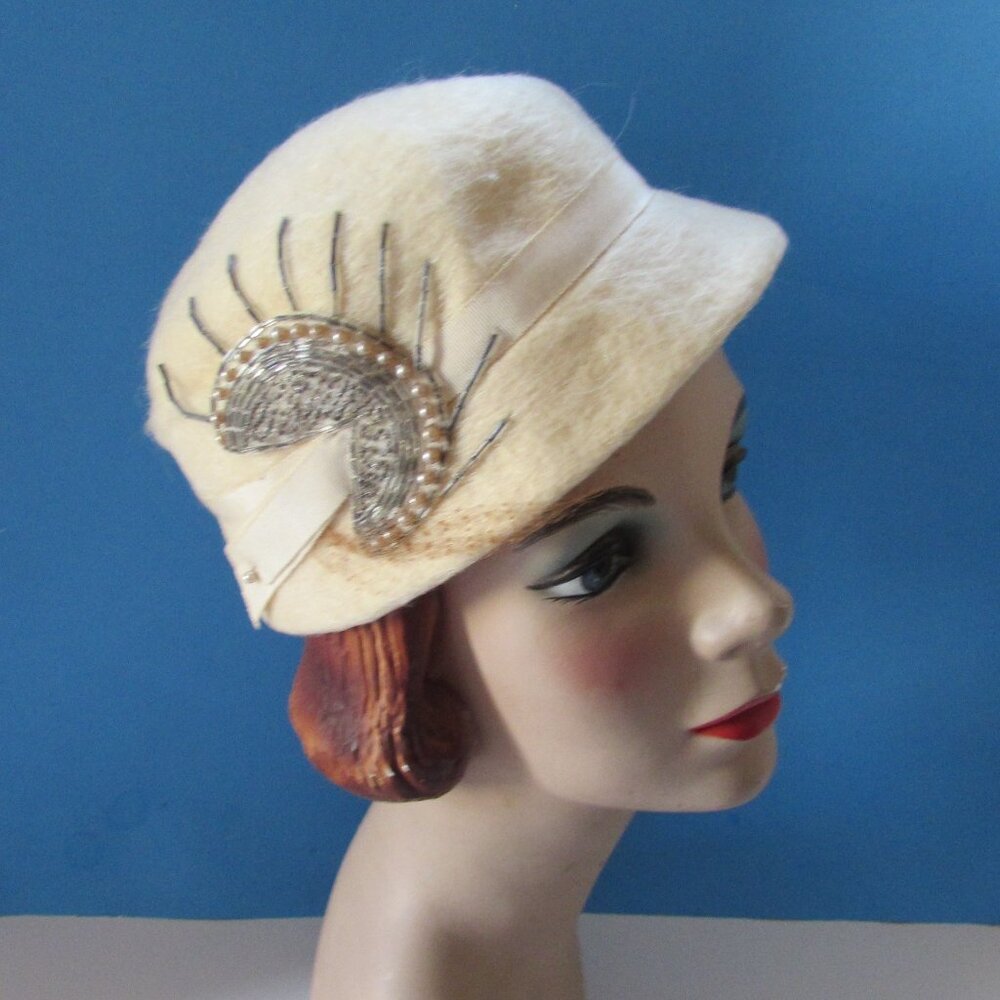 Mid Century Cloche in Cream Felt with Silver Tone Beading